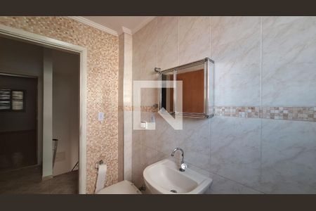 Casa para alugar com 70m², 2 quartos e 1 vagaBanheiro