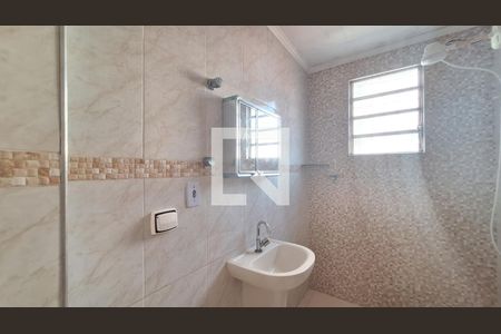 Casa para alugar com 70m², 2 quartos e 1 vagaBanheiro