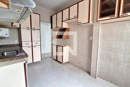 Cozinha de casa para alugar com 3 quartos, 150m² em Parque Uruguaiana, Duque de Caxias