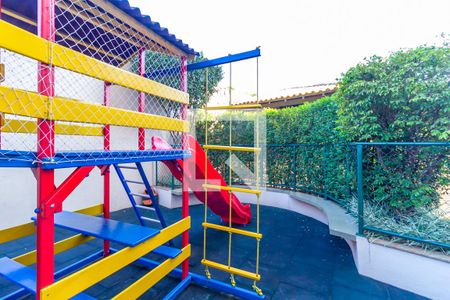 Apartamento à venda com 93m², 3 quartos e 2 vagasÁrea comum - Playground