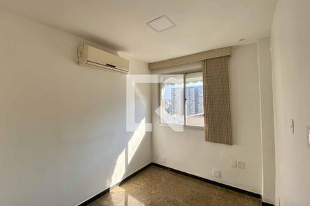 Quarto 1 de apartamento para alugar com 3 quartos, 142m² em Botafogo, Rio de Janeiro