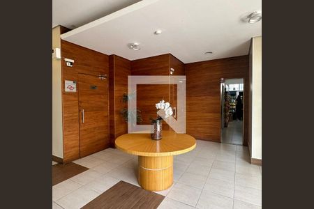 Apartamento para alugar com 83m², 3 quartos e 1 vagaÁrea comum - Hall de entrada
