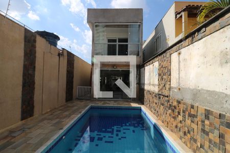 Casa para alugar com 300m², 3 quartos e 3 vagasPiscina