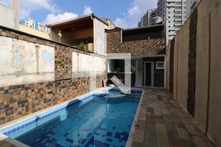 Casa para alugar com 300m², 3 quartos e 3 vagasPiscina
