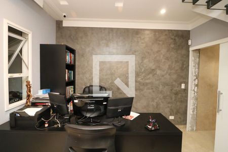 Casa para alugar com 300m², 3 quartos e 3 vagasEscritório