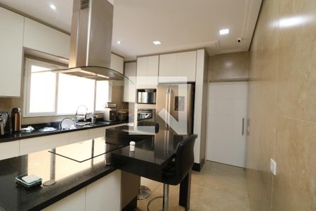 Casa para alugar com 300m², 3 quartos e 3 vagasCozinha