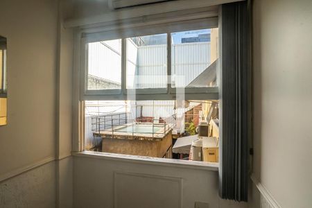 Sala  vista da janela de apartamento à venda com 3 quartos, 83m² em Botafogo, Rio de Janeiro