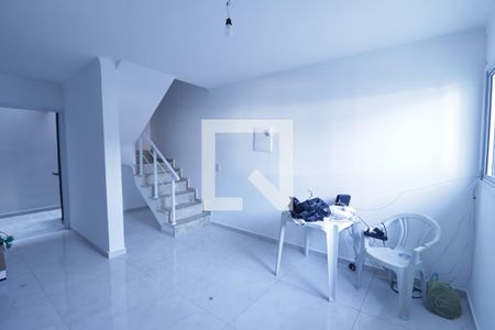 Sala de casa à venda com 3 quartos, 108m² em Vila Romero, São Paulo