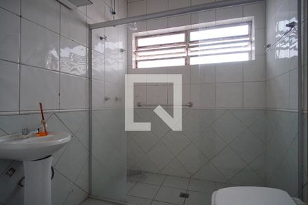 Casa à venda com 324m², 4 quartos e 5 vagasBanheiro 1