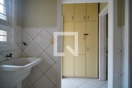 Casa à venda com 324m², 4 quartos e 5 vagasÁrea de Serviço