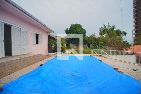 Casa à venda com 324m², 4 quartos e 5 vagasPiscina