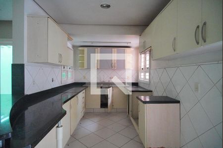 Casa à venda com 324m², 4 quartos e 5 vagasCozinha