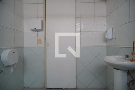 Casa à venda com 324m², 4 quartos e 5 vagasBanheiro 1