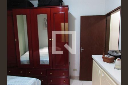 Casa para alugar com 85m², 2 quartos e 3 vagasQuarto