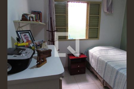 Casa para alugar com 85m², 2 quartos e 3 vagasQuarto