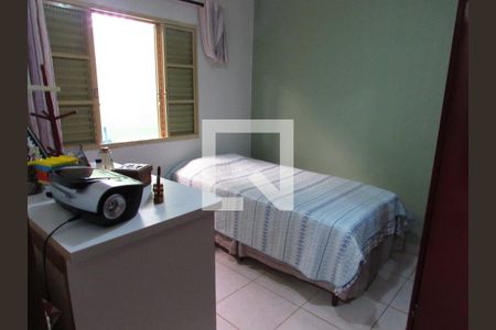 Casa para alugar com 85m², 2 quartos e 3 vagasQuarto