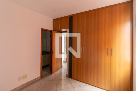 Quarto de apartamento à venda com 3 quartos, 140m² em Buritis, Belo Horizonte