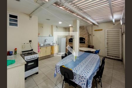 Casa à venda com 160m², 3 quartos e 1 vagaÁrea gourmet