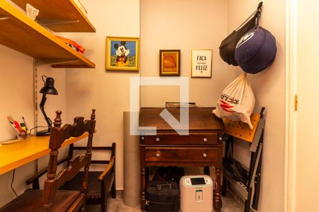 Apartamento para alugar com 168m², 3 quartos e 1 vagaQuarto de Serviço