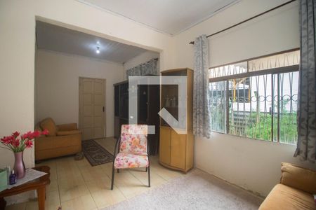 Sala de casa à venda com 3 quartos, 120m² em Santa Rosa de Lima, Porto Alegre