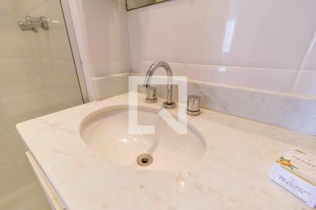 Apartamento à venda com 80m², 2 quartos e 1 vagaBanheiro da Suíte