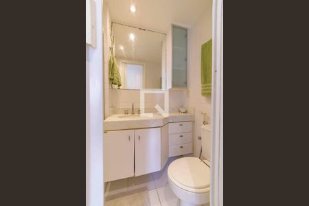 Apartamento à venda com 80m², 2 quartos e 1 vagaBanheiro da Suíte