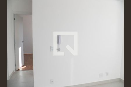 Sala de apartamento para alugar com 2 quartos, 39m² em Piqueri, São Paulo