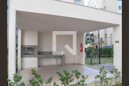 Apartamento para alugar com 39m², 2 quartos e sem vagaÁrea comum - Churrasqueira