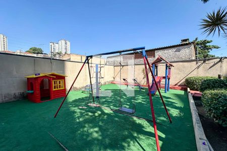 Apartamento para alugar com 50m², 2 quartos e 1 vaga Apartamento para alugar com 50m², 2 quartos e 1 vagaÁrea comum - Playground