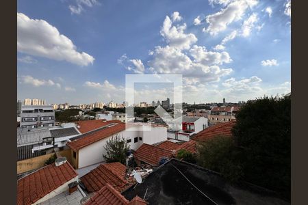 Casa à venda com 239m², 4 quartos e 4 vagasVista da sacada