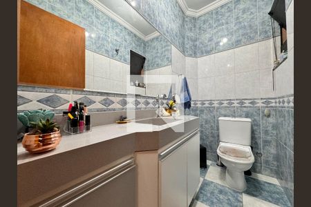 Casa à venda com 239m², 4 quartos e 4 vagasLavabo