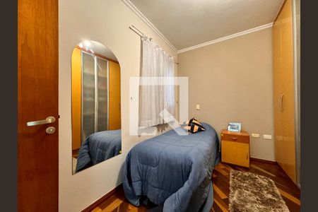 Casa à venda com 239m², 4 quartos e 4 vagasQuarto 2