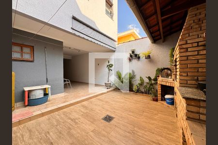 Casa à venda com 239m², 4 quartos e 4 vagasÁrea comum - Churrasqueira