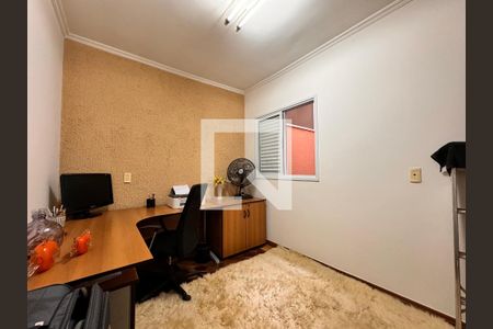 Casa à venda com 239m², 4 quartos e 4 vagasQuarto 1