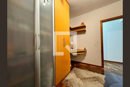 Casa à venda com 239m², 4 quartos e 4 vagasQuarto 2