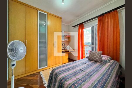 Casa à venda com 239m², 4 quartos e 4 vagasQuarto 3