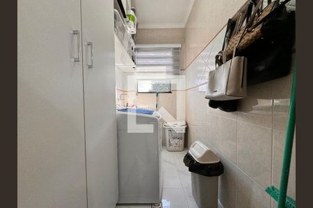 Casa à venda com 239m², 4 quartos e 4 vagasLavanderia