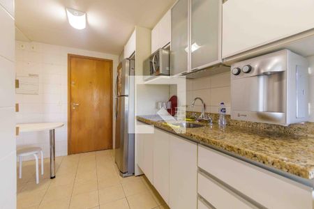 Apartamento para alugar com 110m², 3 quartos e 3 vagas Apartamento para alugar com 110m², 3 quartos e 3 vagasCozinha