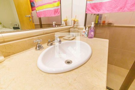 Apartamento para alugar com 110m², 3 quartos e 3 vagas Apartamento para alugar com 110m², 3 quartos e 3 vagasBanheiro da Suíte