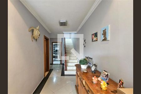 Casa à venda com 3 quartos, 140m² em Vila Fiat Lux, São Paulo