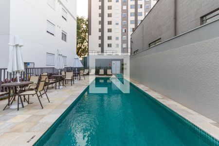 Apartamento à venda com 42m², 2 quartos e sem vaga Apartamento à venda com 42m², 2 quartos e sem vagaÁrea comum - Piscina