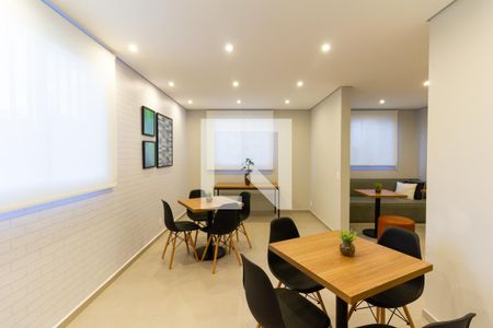 Apartamento à venda com 42m², 2 quartos e sem vaga Apartamento à venda com 42m², 2 quartos e sem vagaÁrea comum - Salão de festas