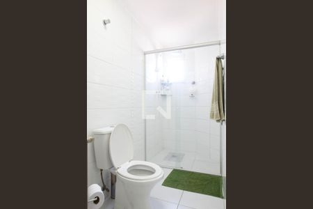 Apartamento à venda com 78m², 2 quartos e 2 vagasBanheiro da Suite