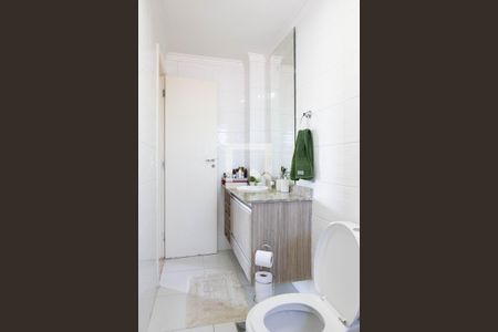 Apartamento à venda com 78m², 2 quartos e 2 vagasBanheiro da Suite