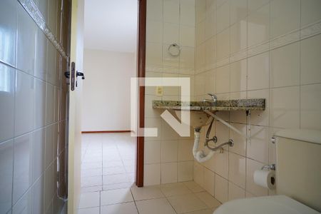 Banheiro  suíte  de apartamento para alugar com 3 quartos, 109m² em Córrego Grande, Florianópolis