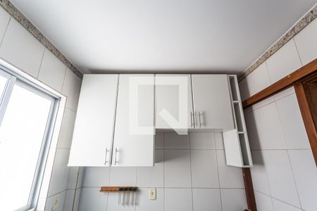 Apartamento à venda com 106m², 3 quartos e 1 vaga Apartamento à venda com 106m², 3 quartos e 1 vagaArmário da Cozinha