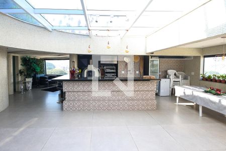 Apartamento à venda com 350m², 3 quartos e 3 vagasCobertura