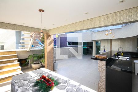 Apartamento à venda com 350m², 3 quartos e 3 vagasCobertura