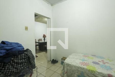 Quarto 2 de casa para alugar com 2 quartos, 90m² em Passo das Pedras, Porto Alegre