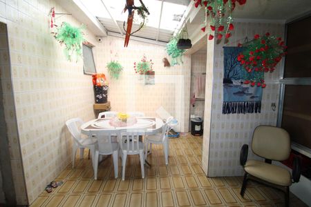 Casa à venda com 300m², 5 quartos e 2 vagasÁrea de Serviço